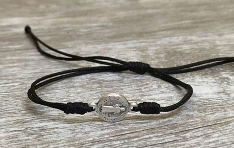 Simple Blessing Bracelet with One Medal, Silvertone